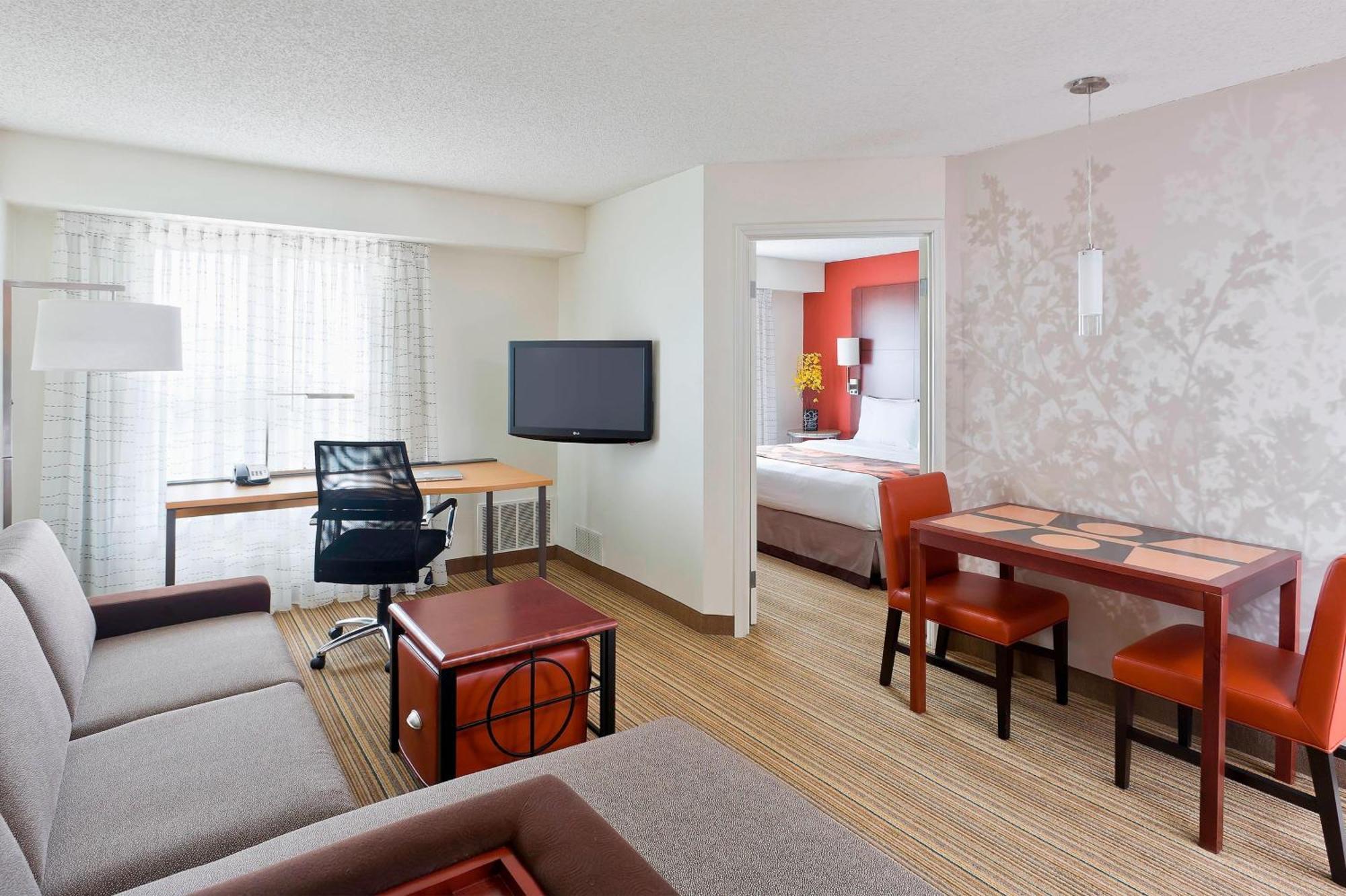 Residence Inn By Marriott Dallas לואיסוויל מראה חיצוני תמונה