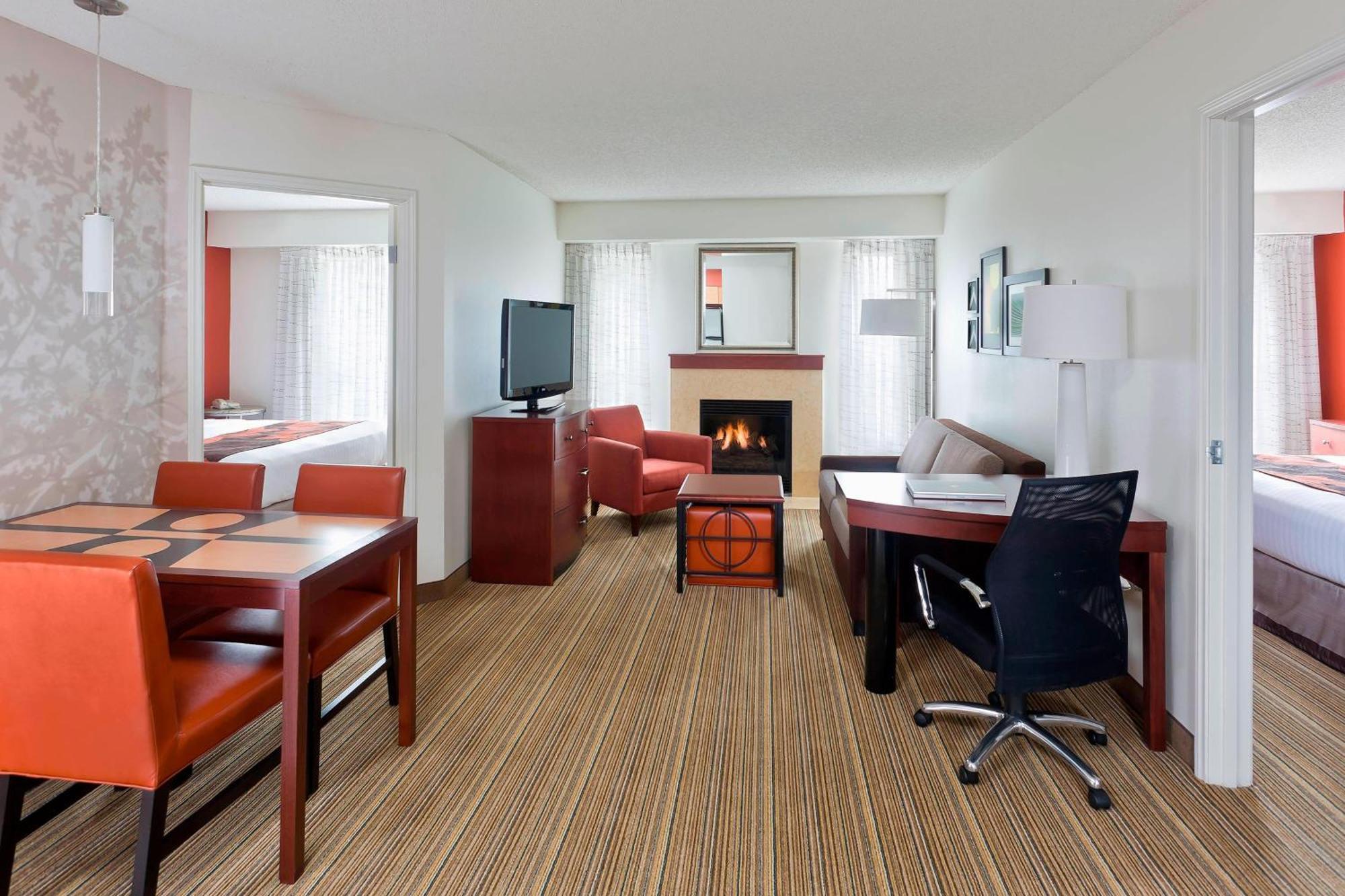Residence Inn By Marriott Dallas לואיסוויל מראה חיצוני תמונה