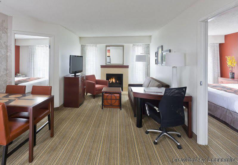 Residence Inn By Marriott Dallas לואיסוויל מראה חיצוני תמונה